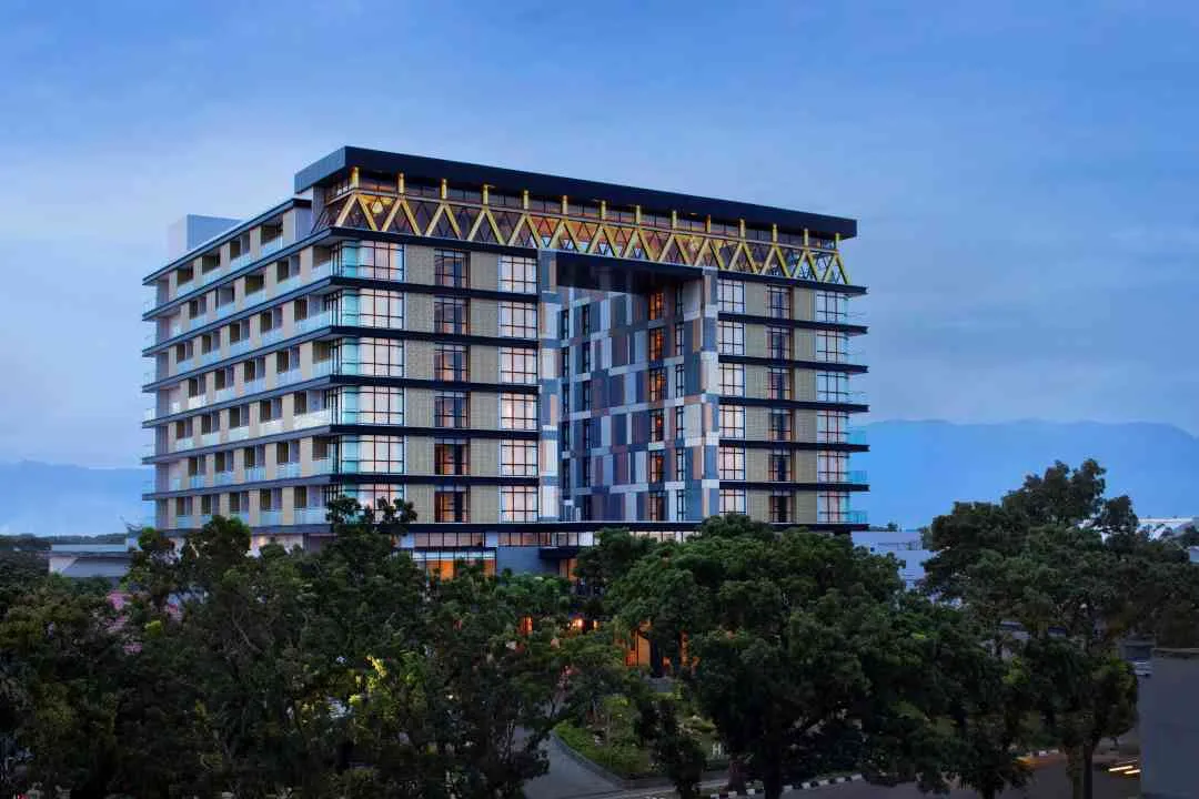 Hotel Santika Premiere Padang